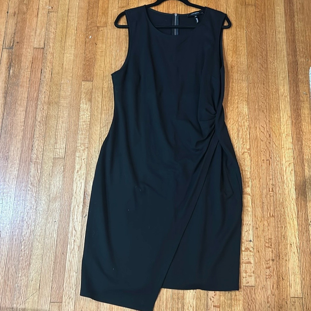 Black Robert Rodriguez dress with pockets. Size XL comfy and classy silver zip